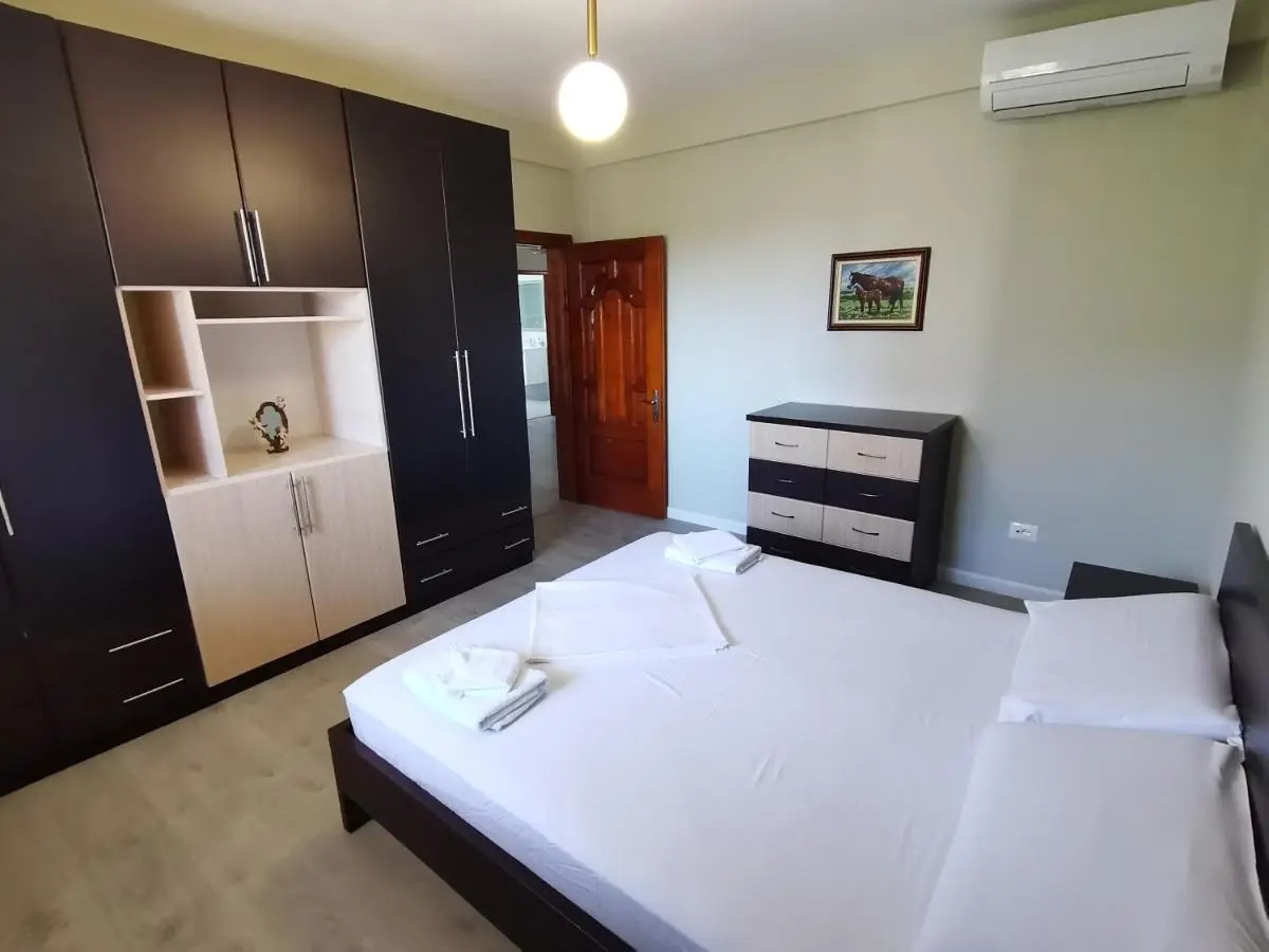 Leatis Apartment