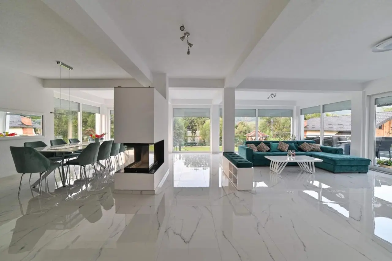 Summer Residence Una