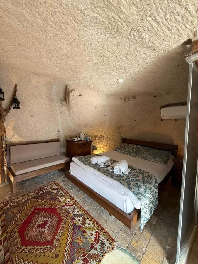 Arif Cave Hotel