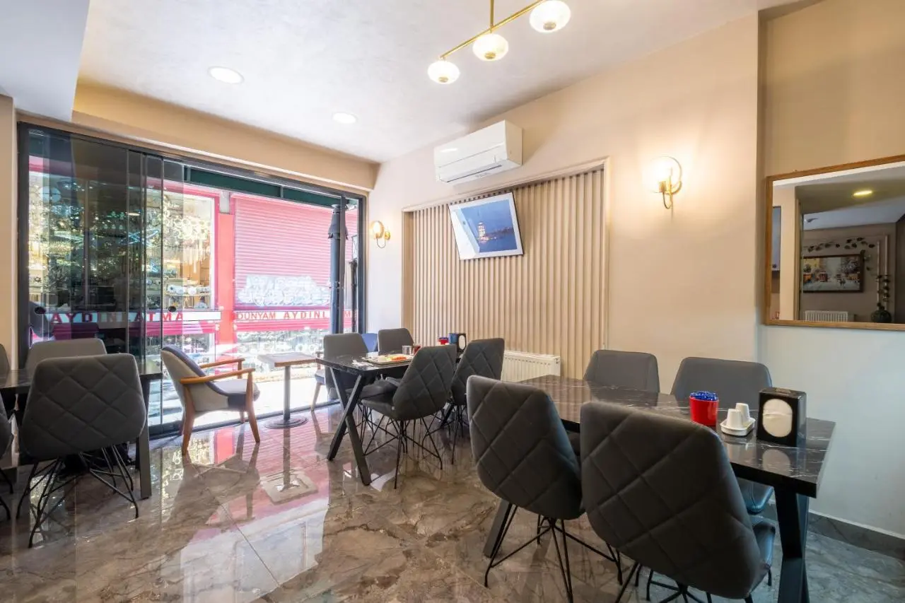 Megalos Galata Hotel