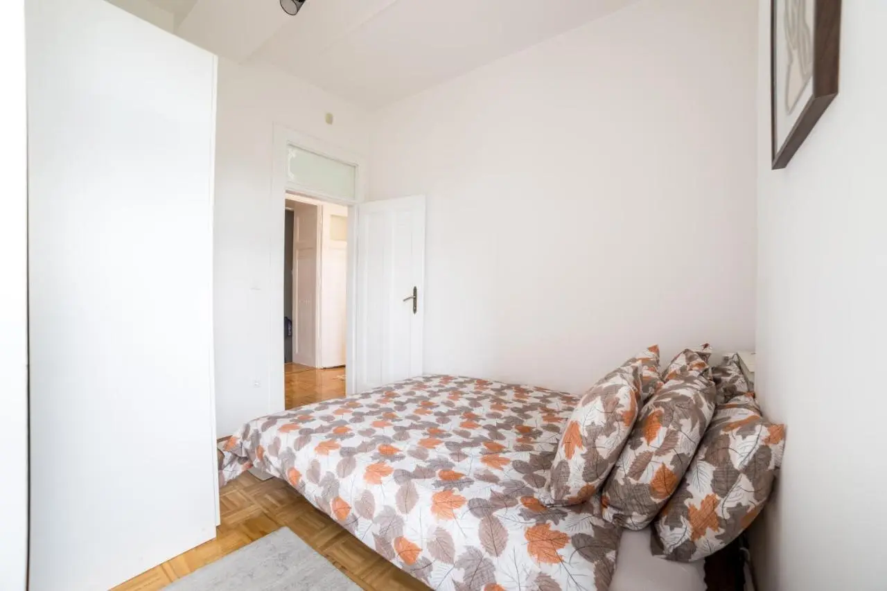 Urban Santiq City Center 3-bedroom apartment with balcony