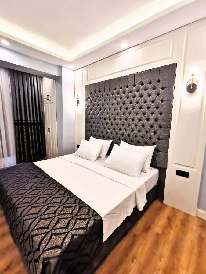 Luxx Garden Hotel