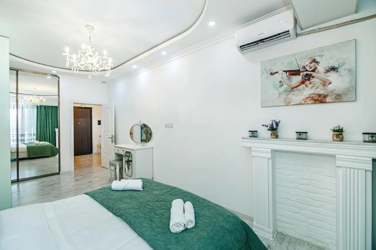 Park azure sweet apartment by Baku Housing