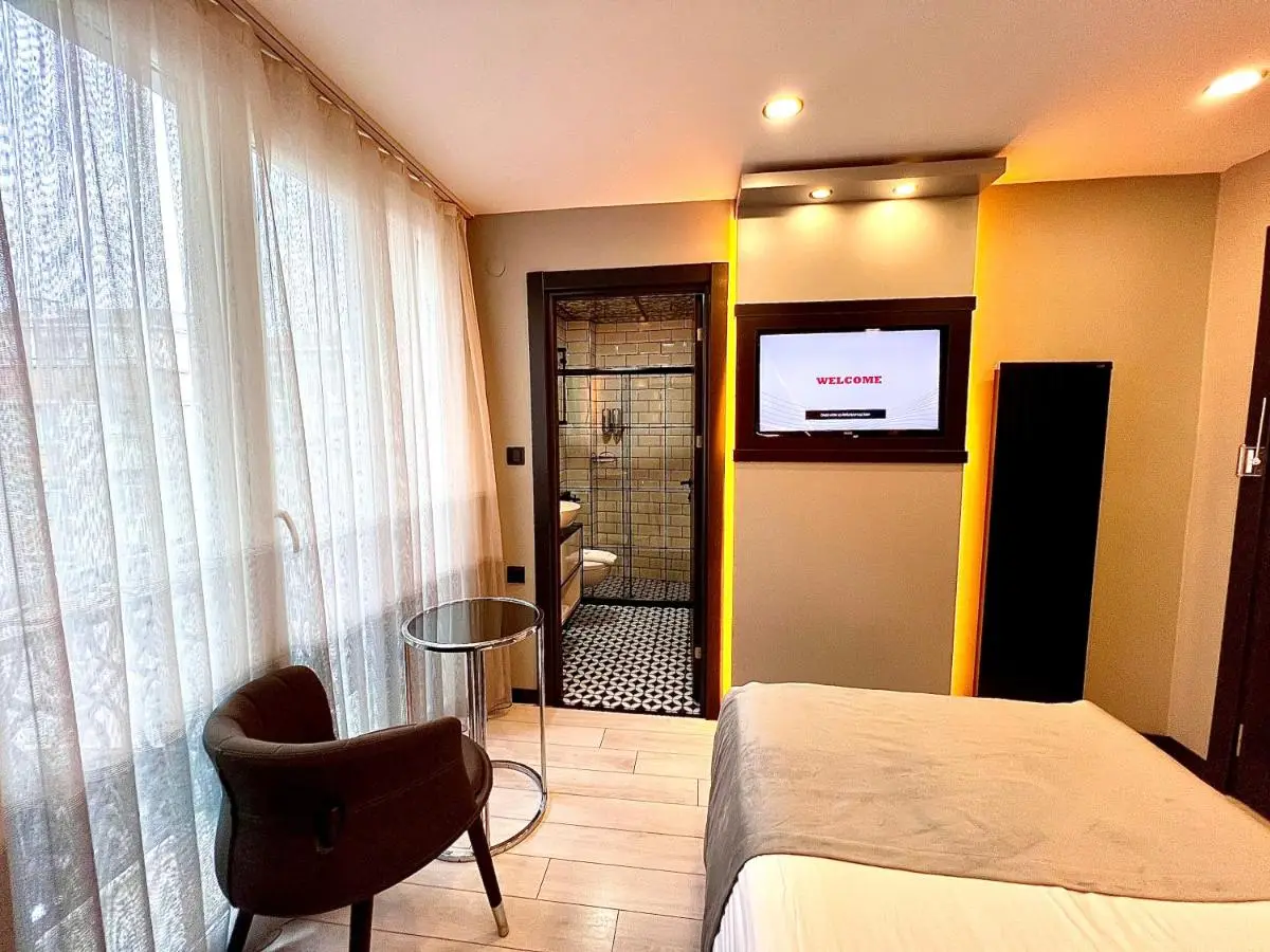 White Corner Hotel