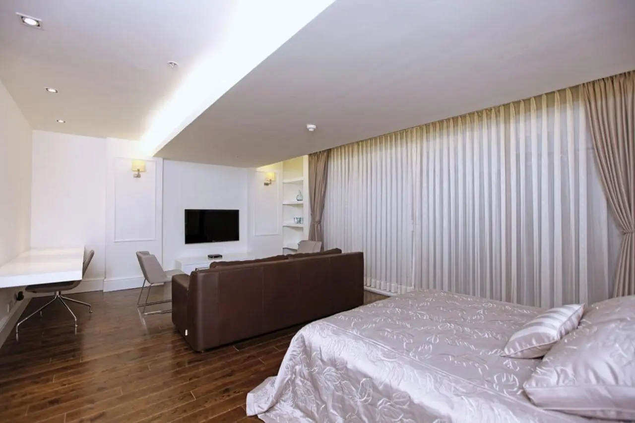 Pera Residence