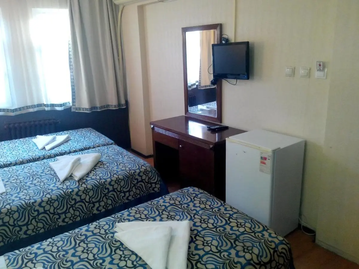Hotel Red Rose