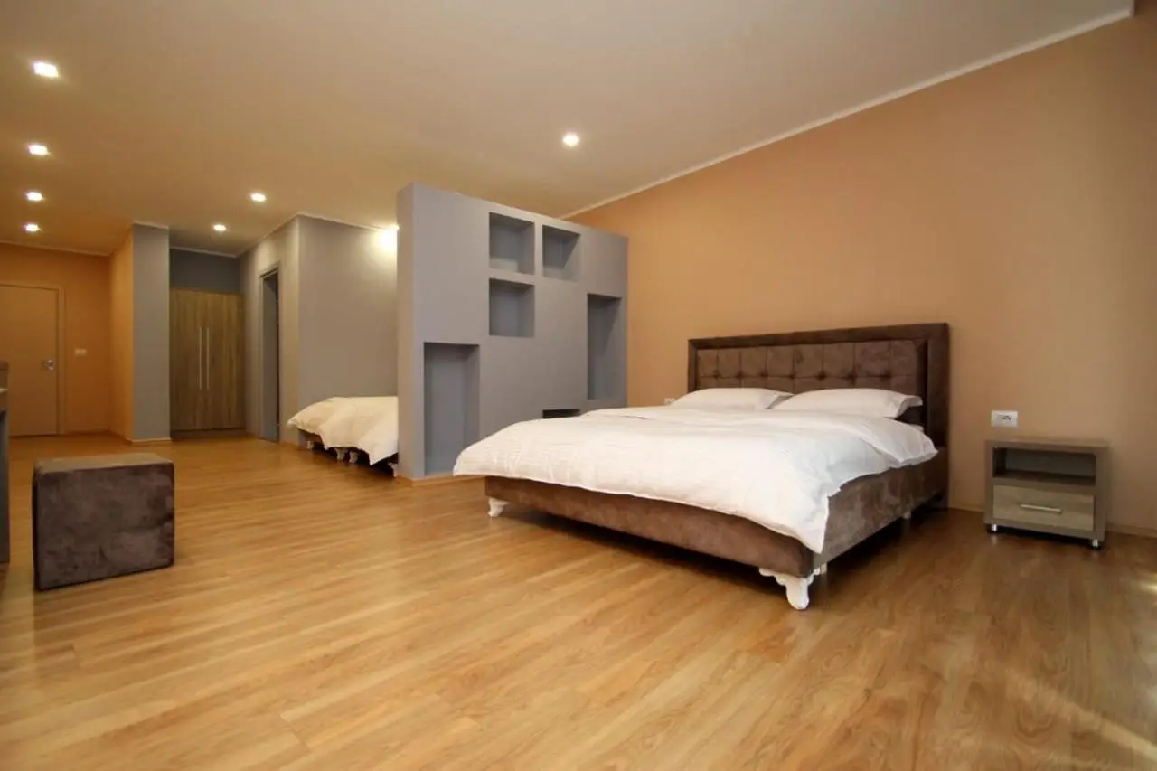 Hotel Keshtjella Llogara