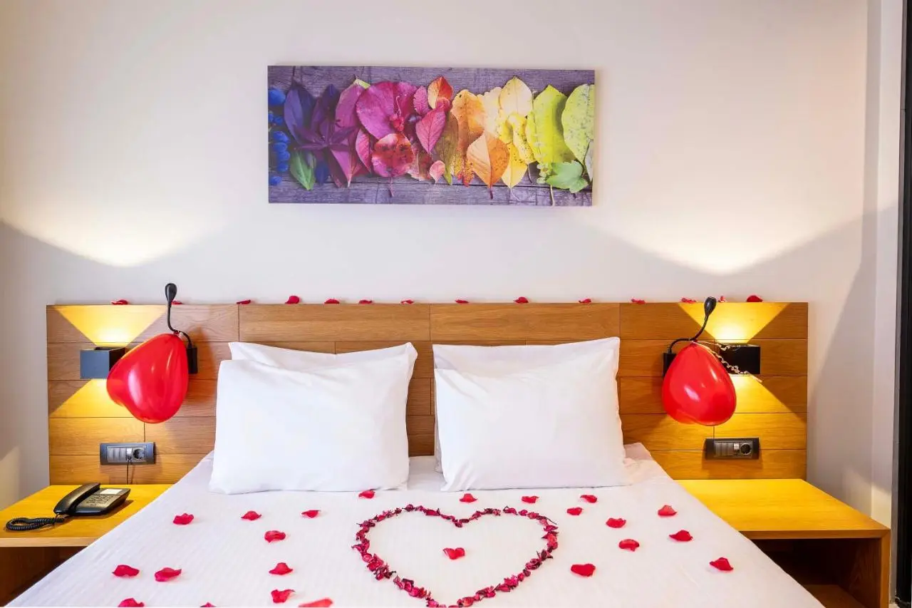 Lei Hotel