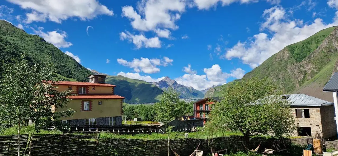 Kazbegi Cottages