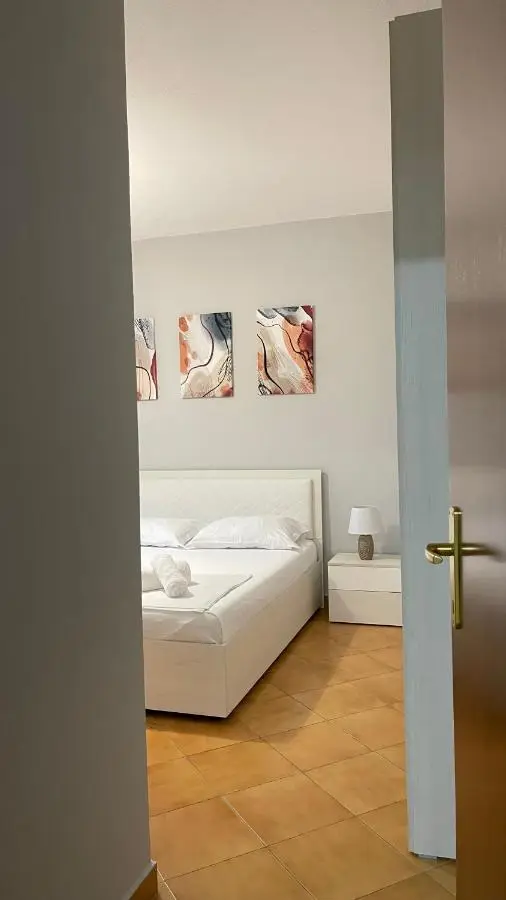 One-Bedroom Apartment Near U.S. Embassy