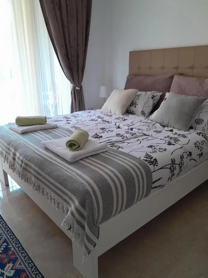 Rosa Brandis Cozy Apartment