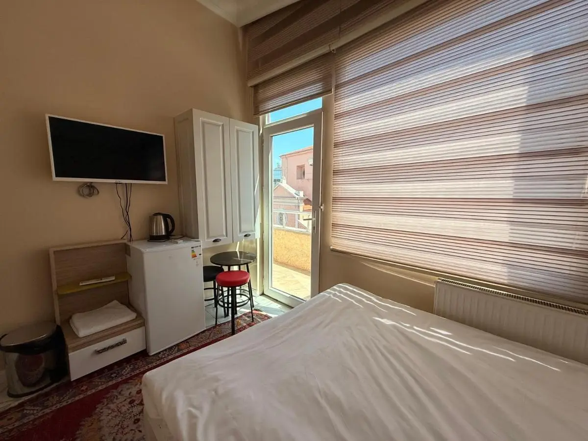 IQ Hotel
