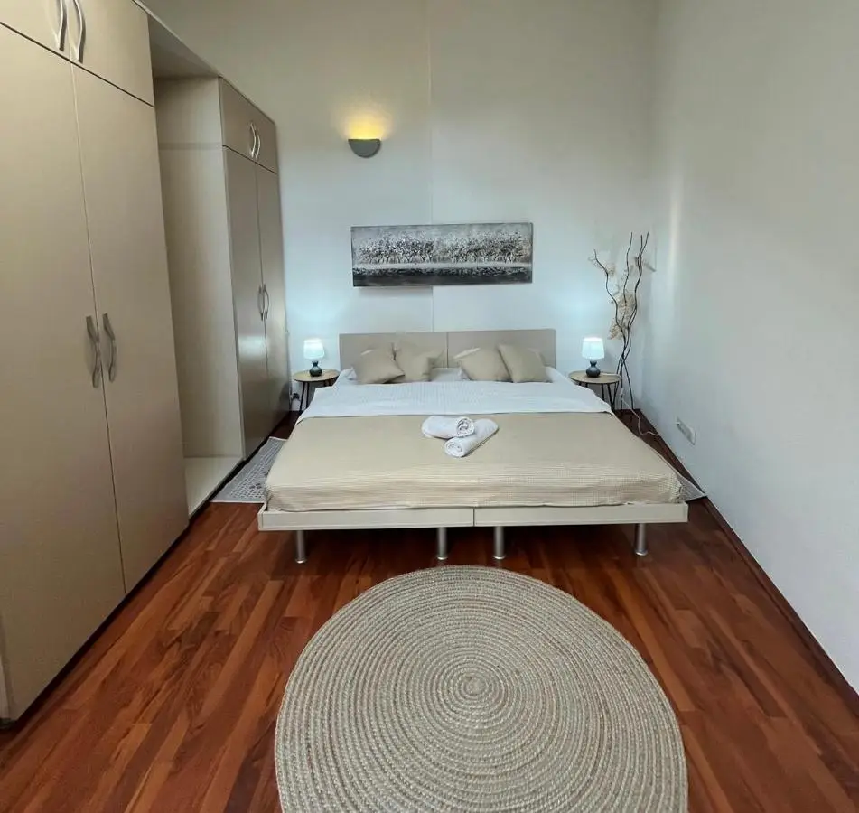 Apartments VRAZOVA
