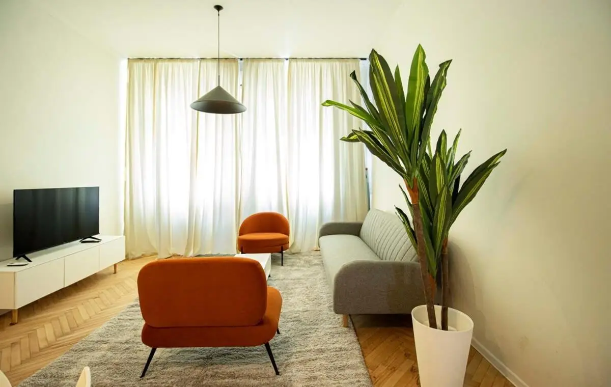 Chic 3BR Apt Near Fabrika - By Wehost