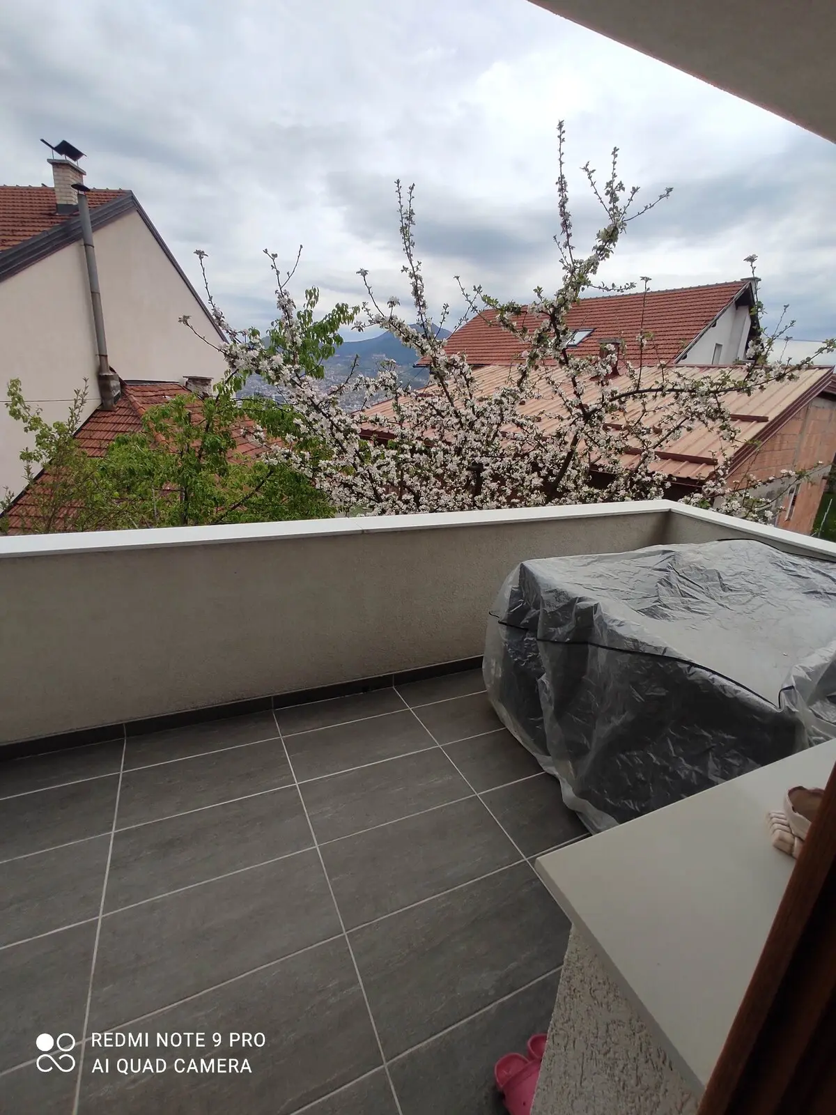 Modern house near the city center in a quiet neighborhood