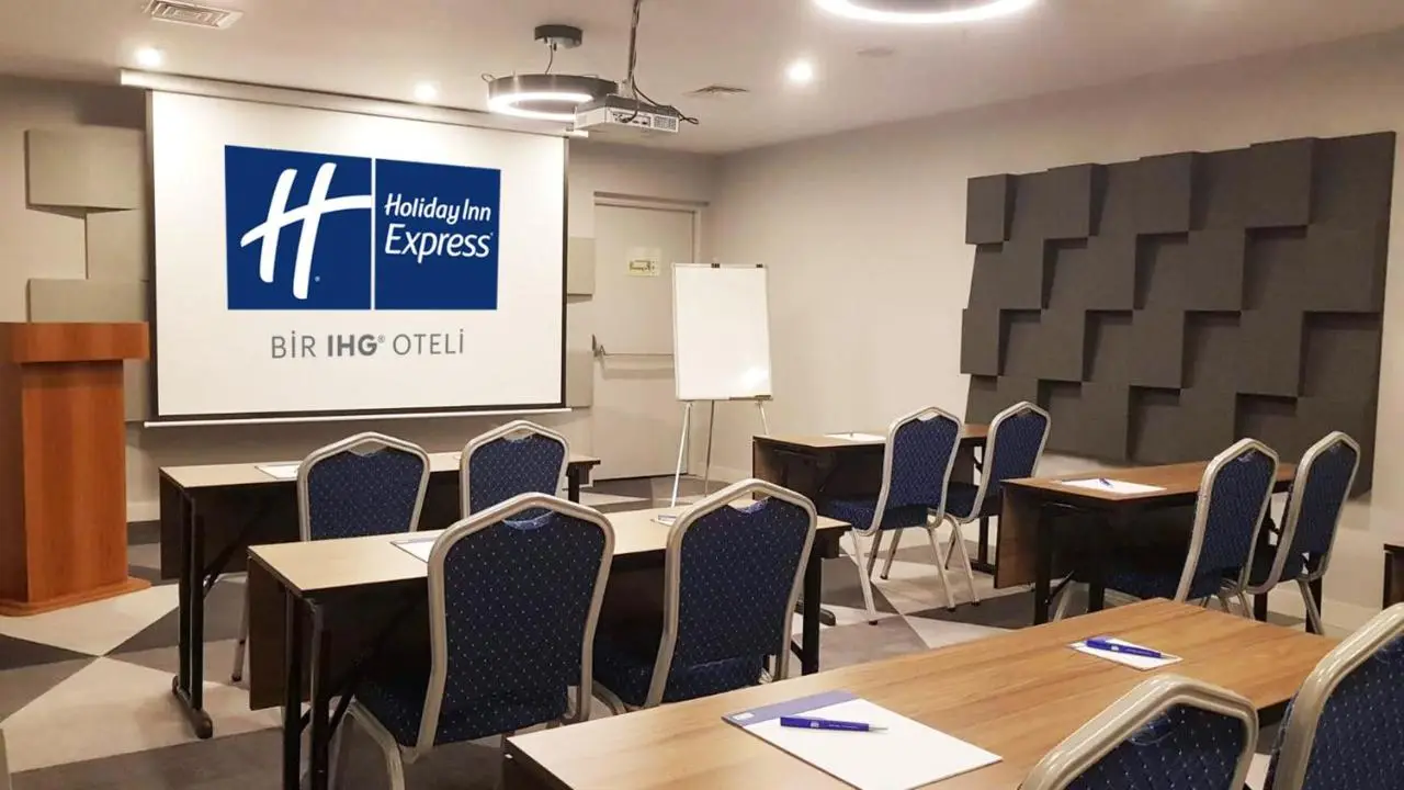 Holiday Inn Express - Istanbul - Atakoy Metro by IHG