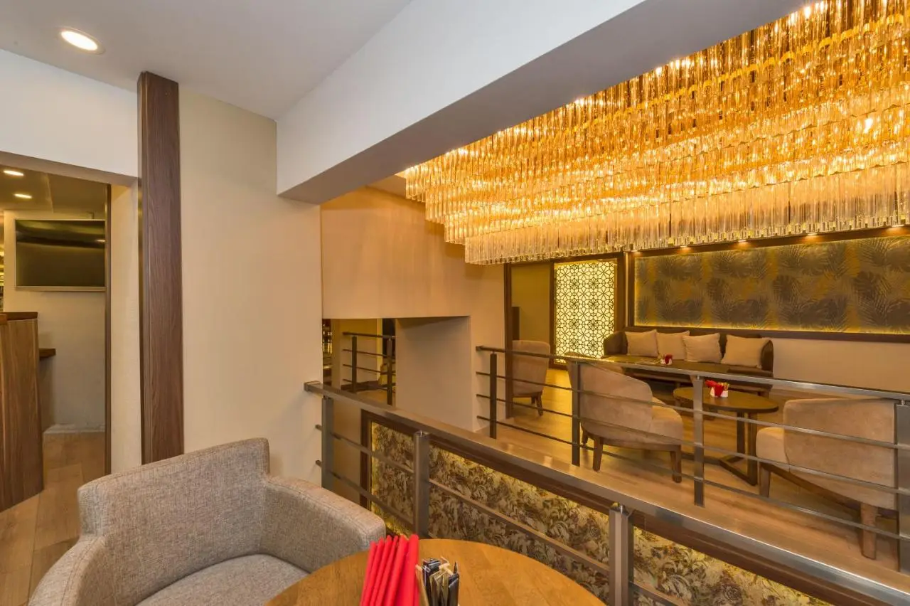Marmara Place Old City Hotel