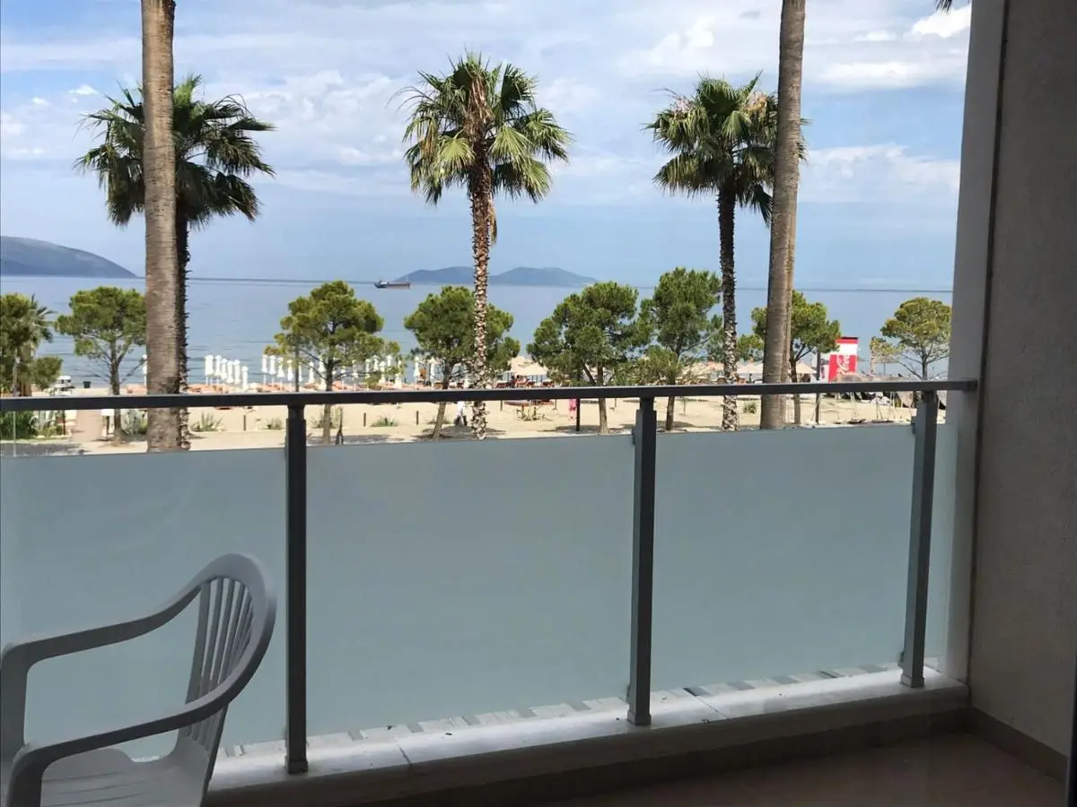 Sea Front Apartment Beach House