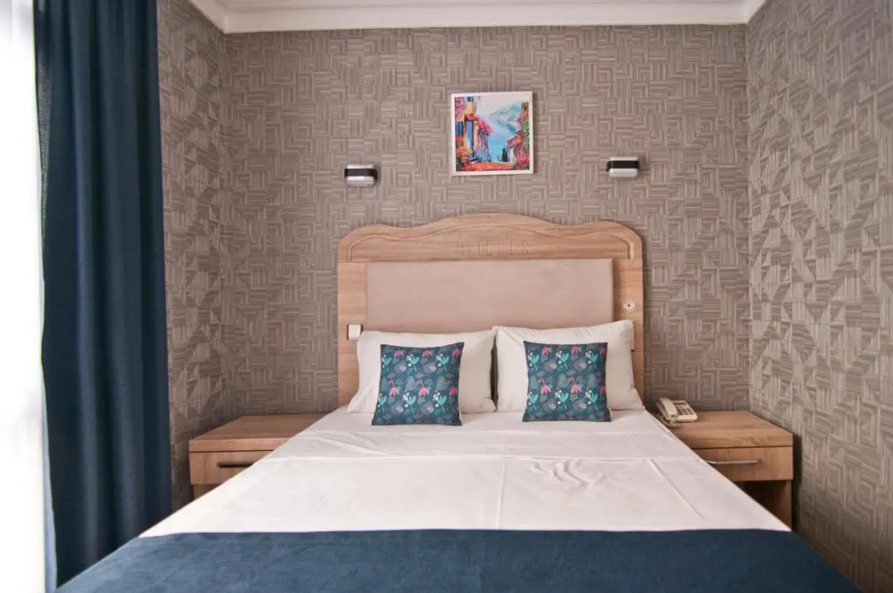 Artefes Hotel Old City& Spa