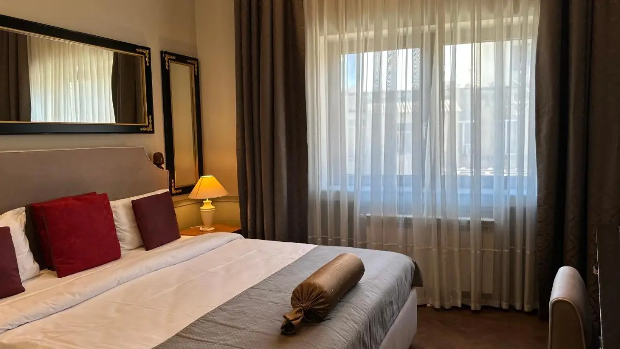 Seven Rooms Boutique Hotel