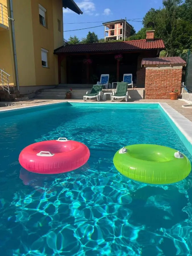Holiday Homer Vila na Obali Vrbasa