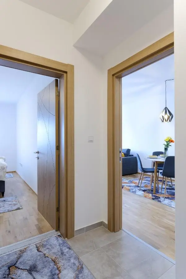 Sara Apartments