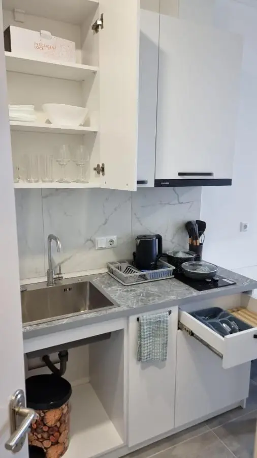 Tal's Apartment