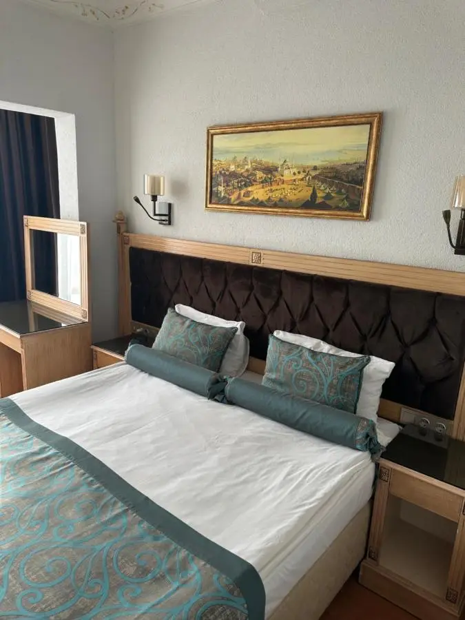 Blue Tuana Hotel Old City