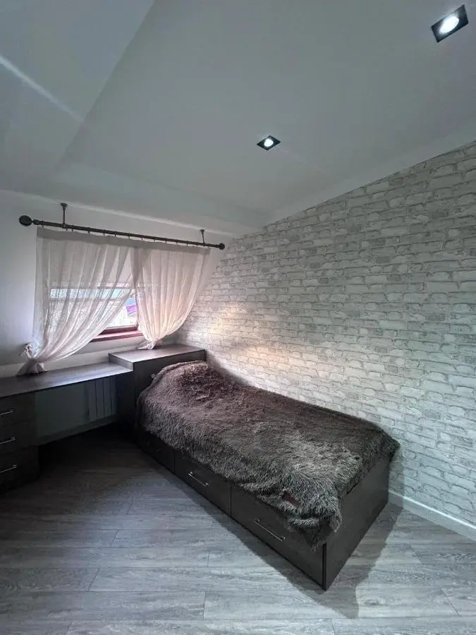 3 floors 4 bedroom seaside apart