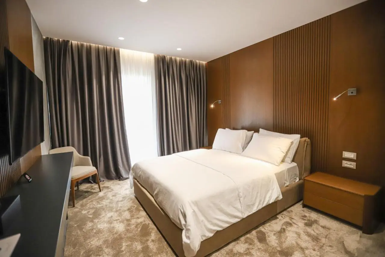 Urbanin Apartment & Hotel