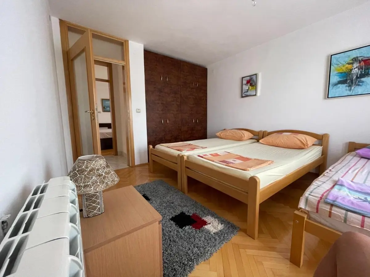 Apartments in villa Sabb for rent