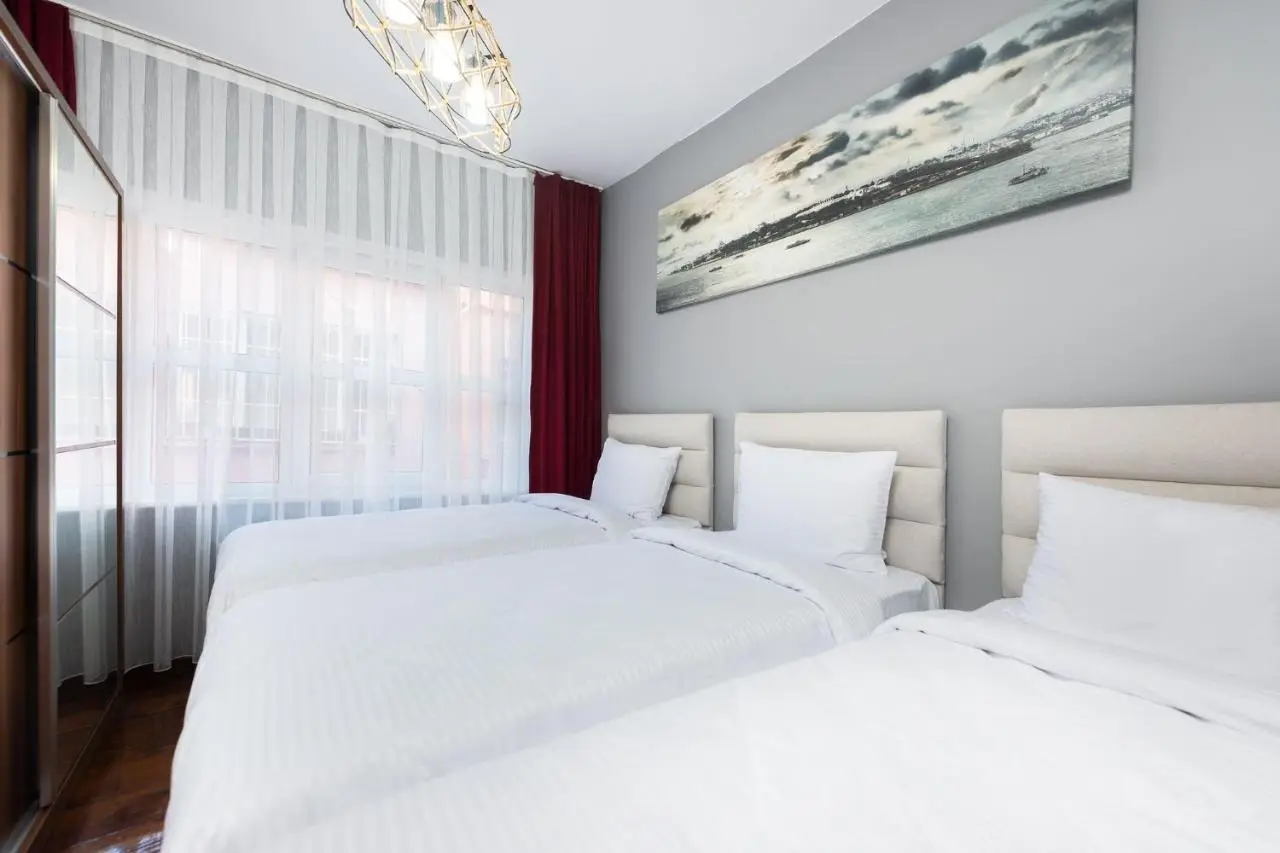 Bright Apart Hotel
