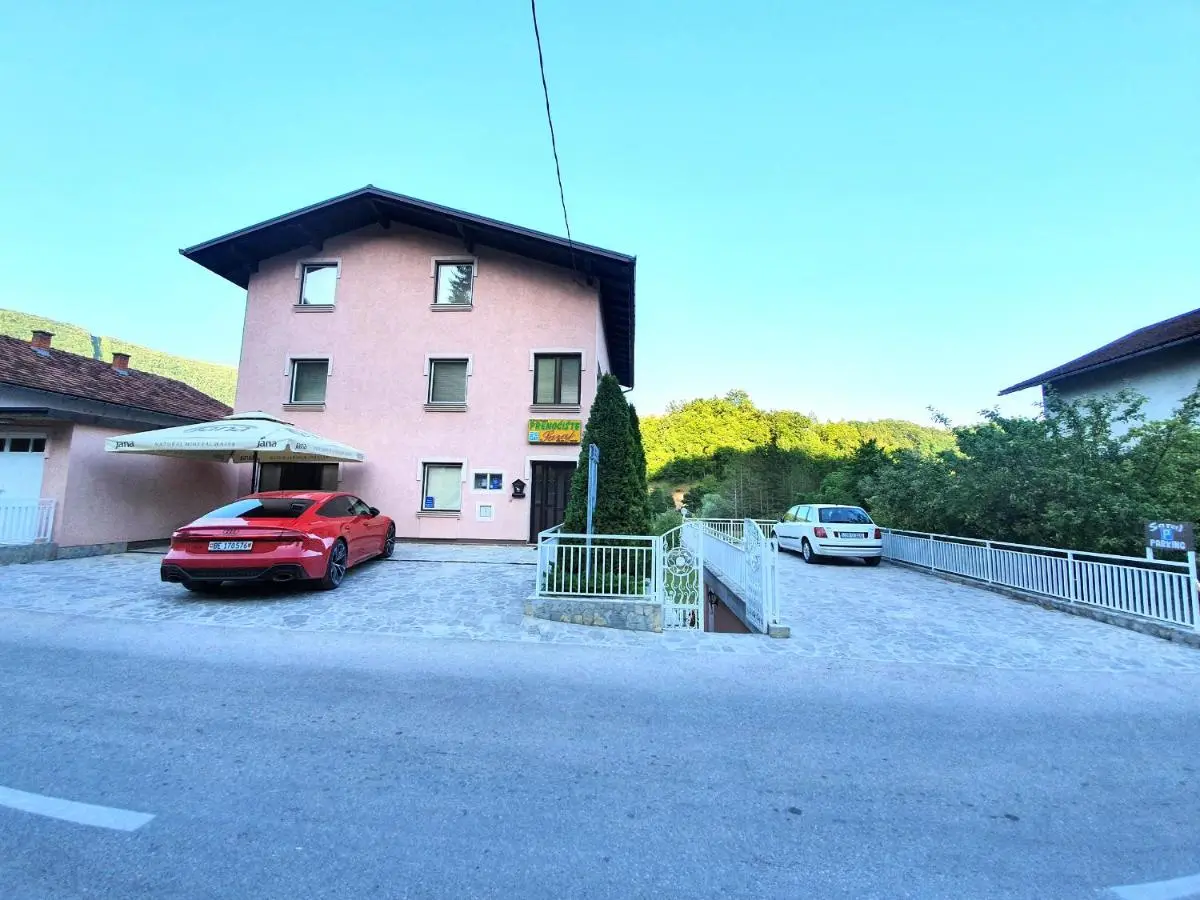 Saraj Guest House