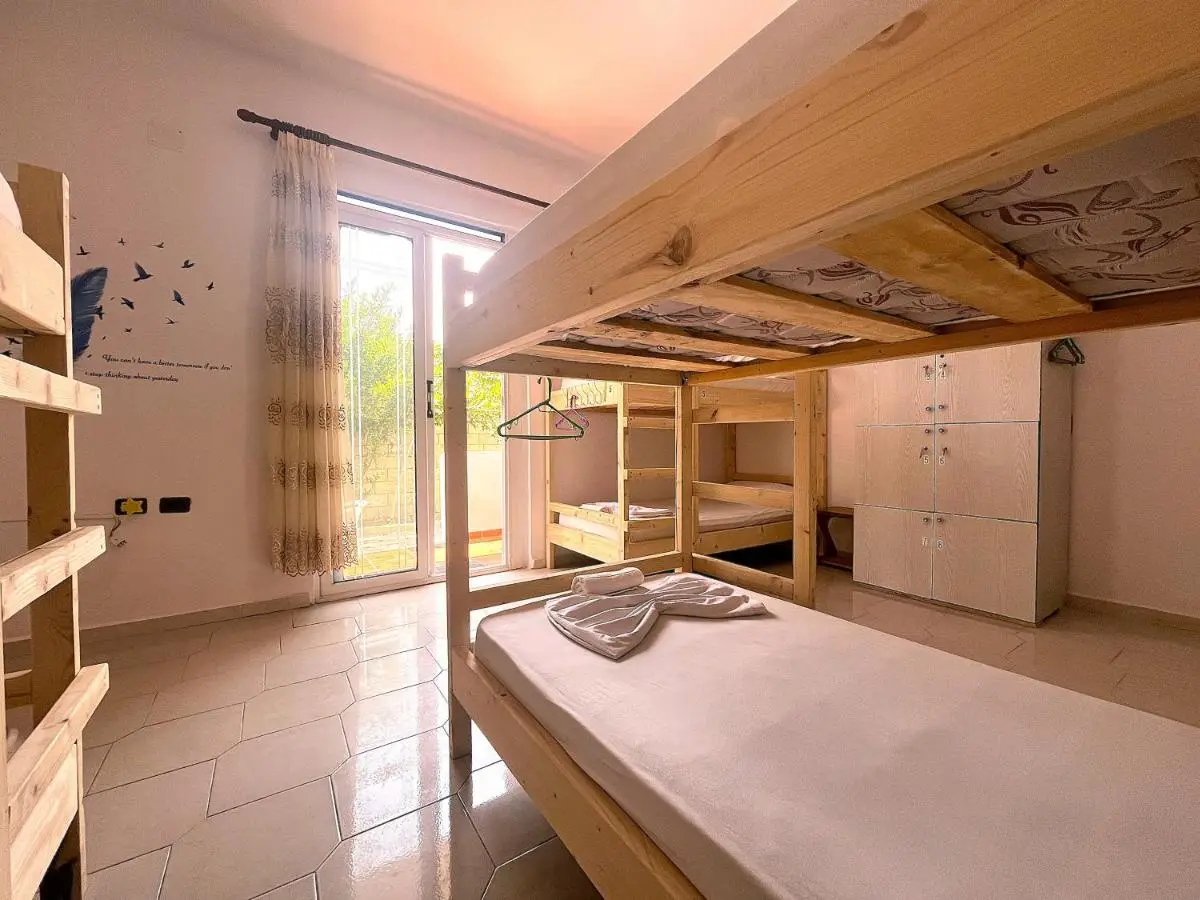 Old Beach Vlora Hostel