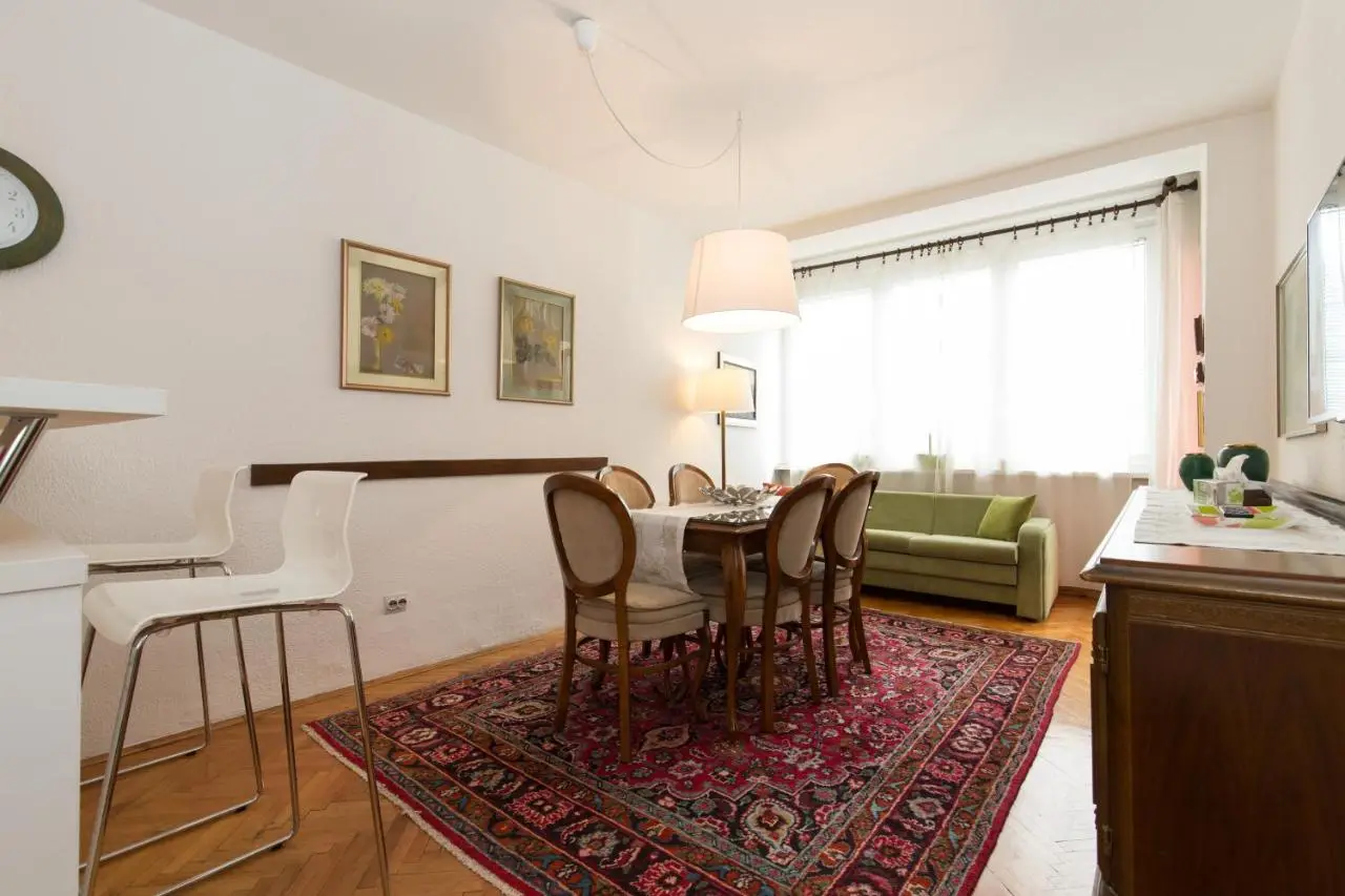 Apartment Gloria