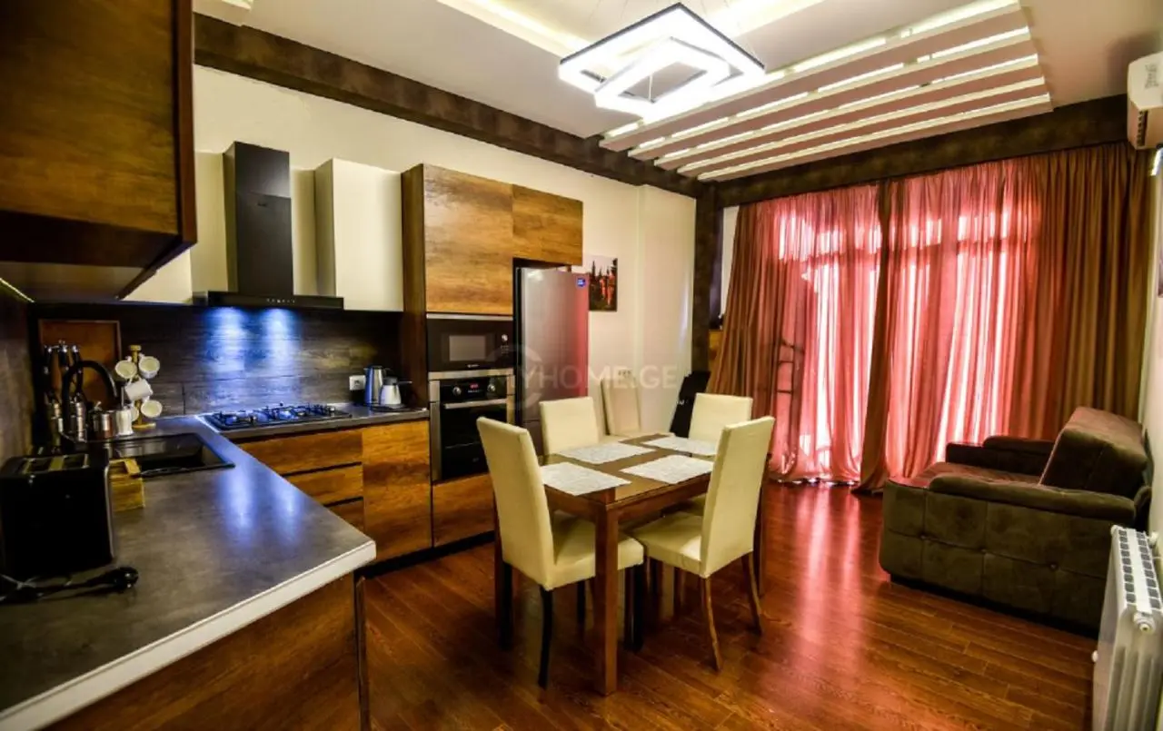 Freedom Square Apartment