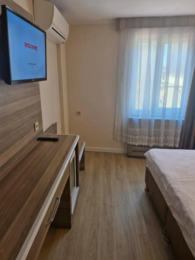 Pera Arya Hotel
