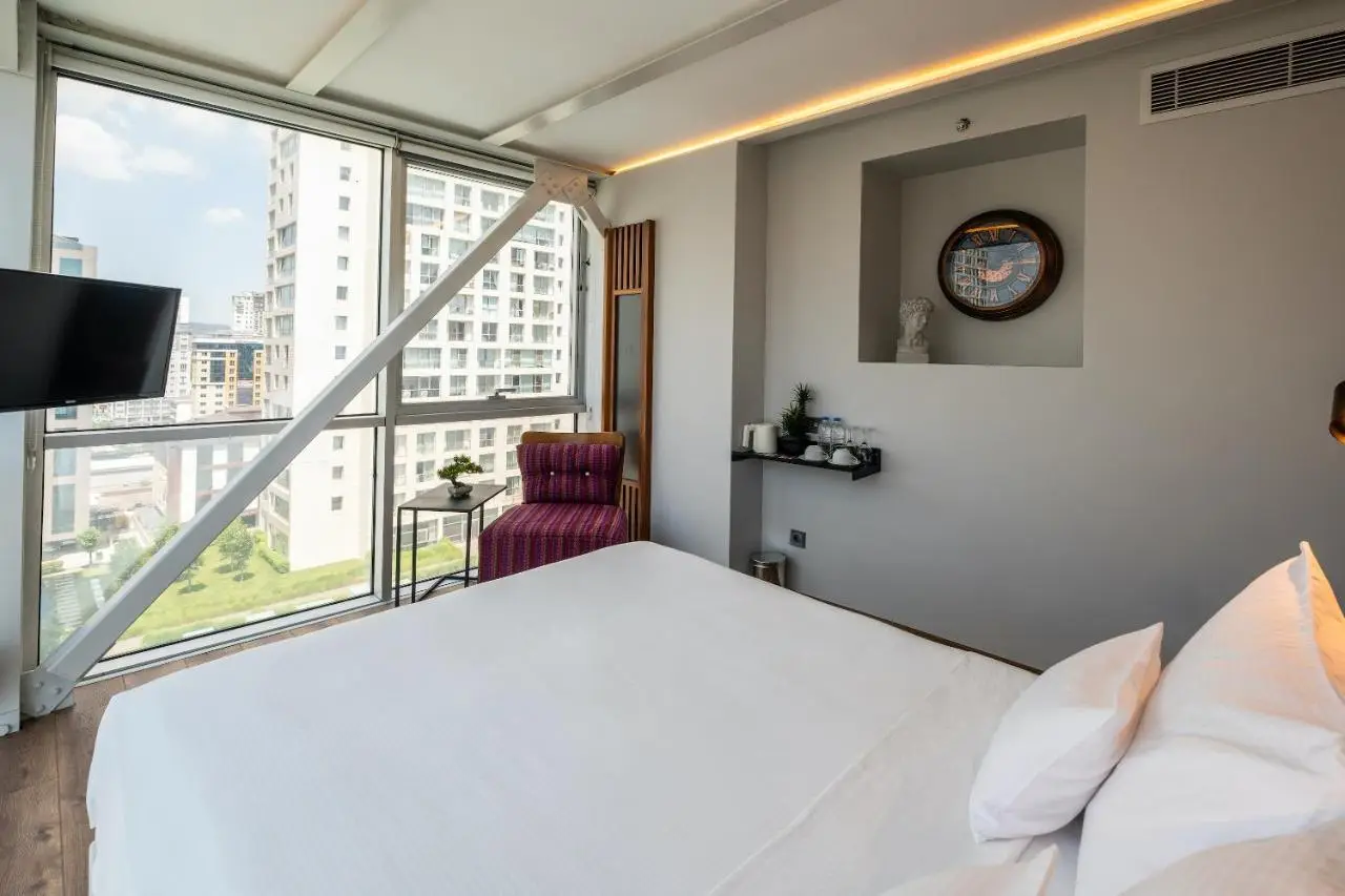 Discovery Hotel