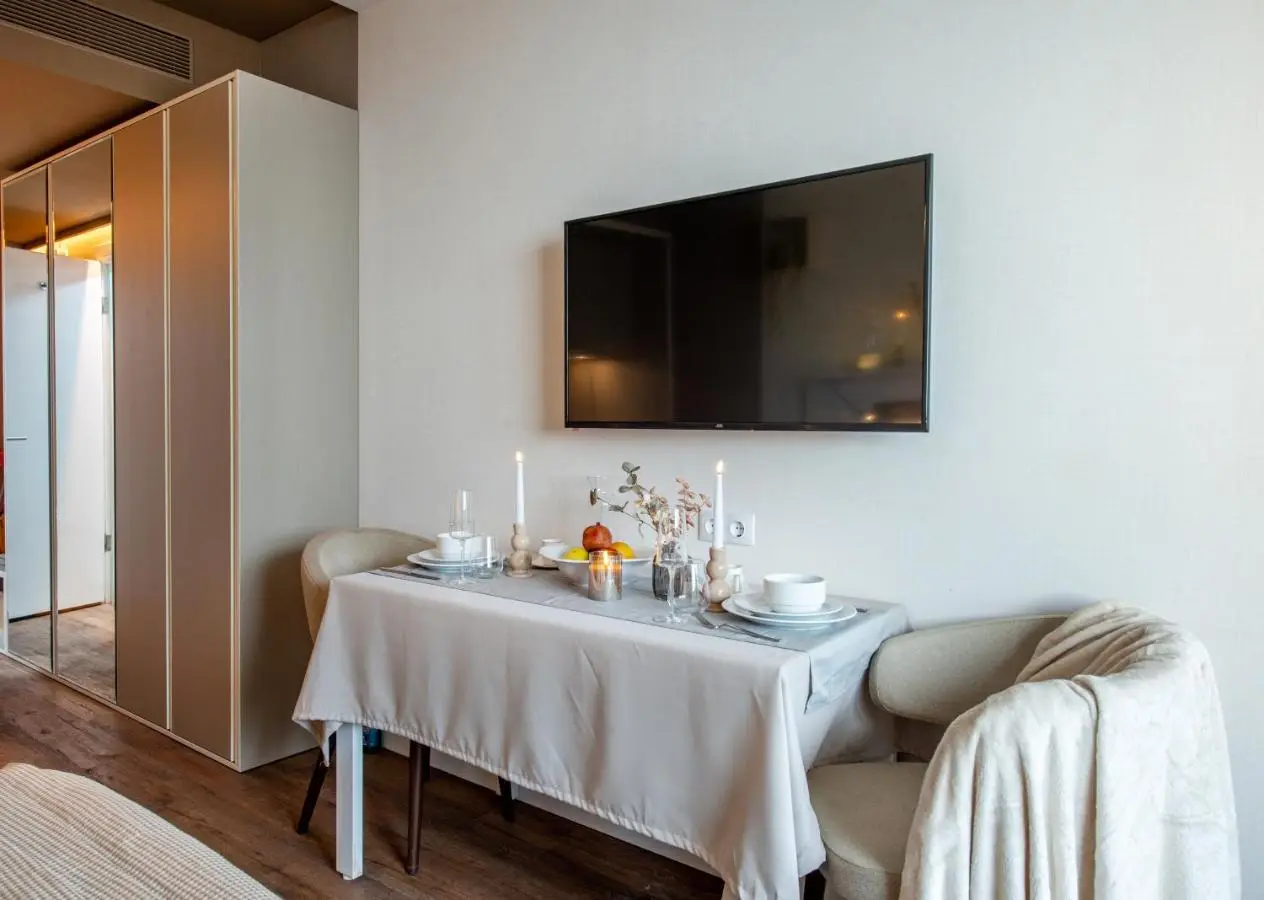 Fountain Vista Luxury Residence by AESTHAVEN