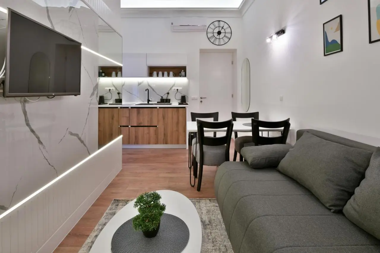 Luxury Galla Apartments in the City Center