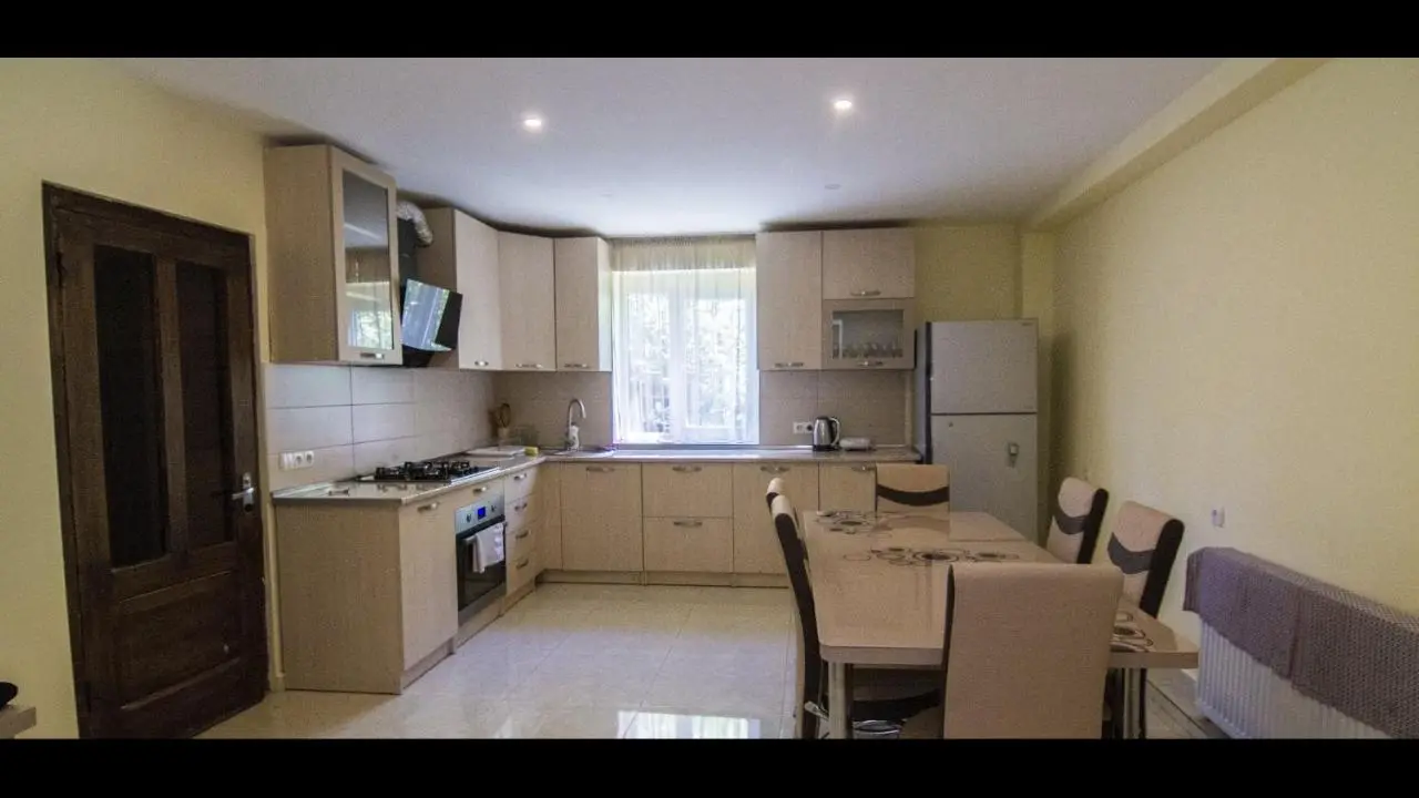 LOVELY HOUSE BAKURIANI