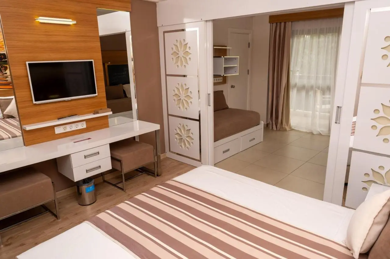 Holiday Village Türkiye