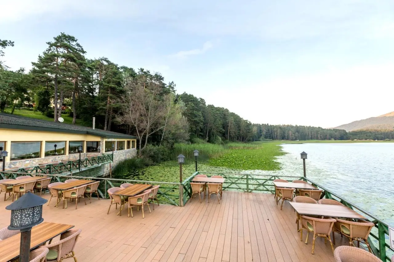 Buyuk Abant Hotel
