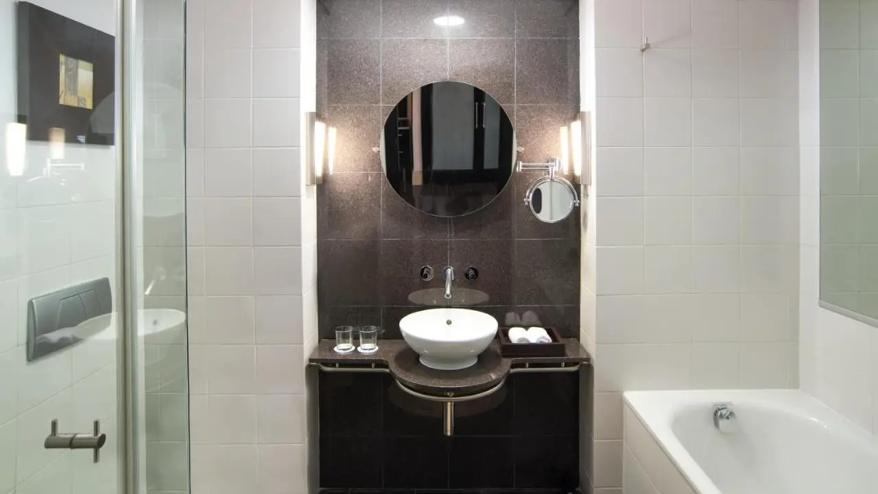 Mak Albania Hotel