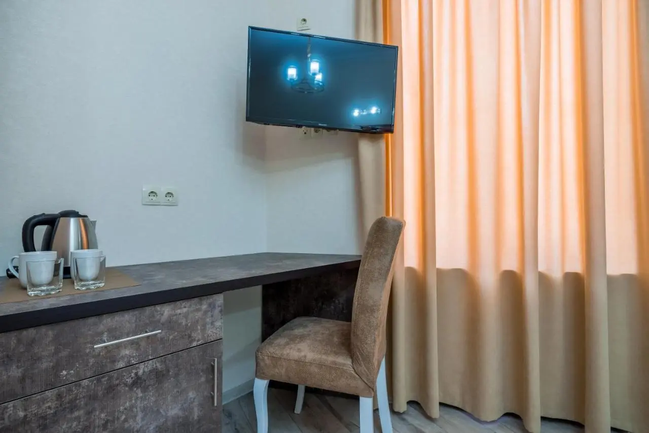 Golden Light Hotel