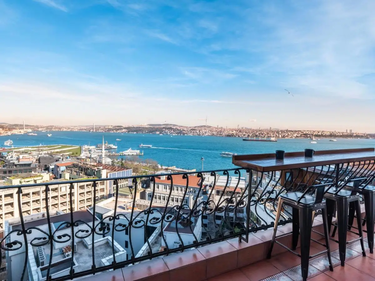 Stay Beyond The Bosphorus #3