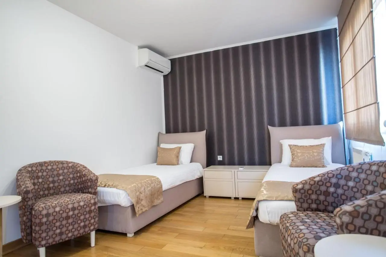 VIP Apartments