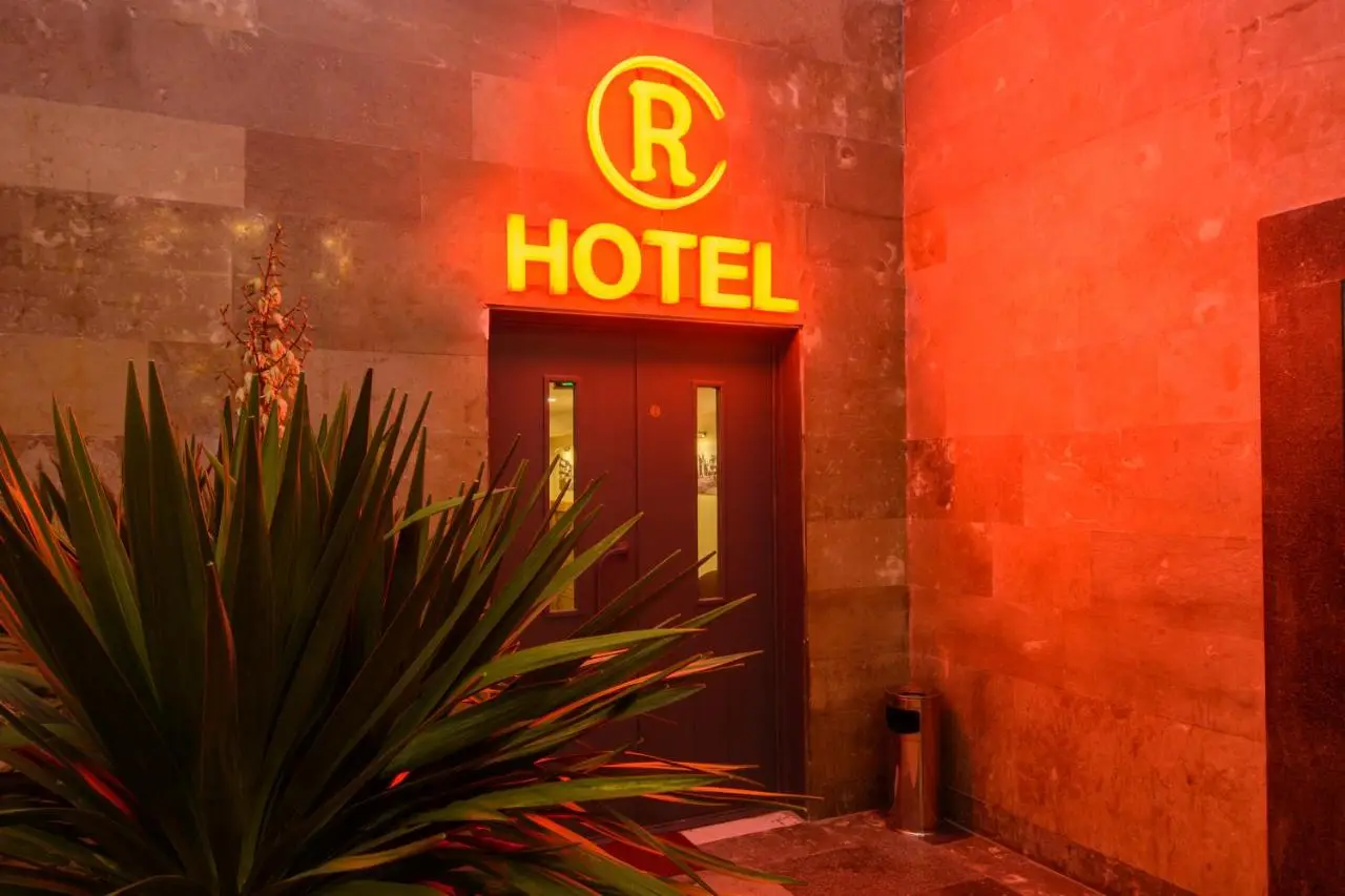 Hotel Reverence