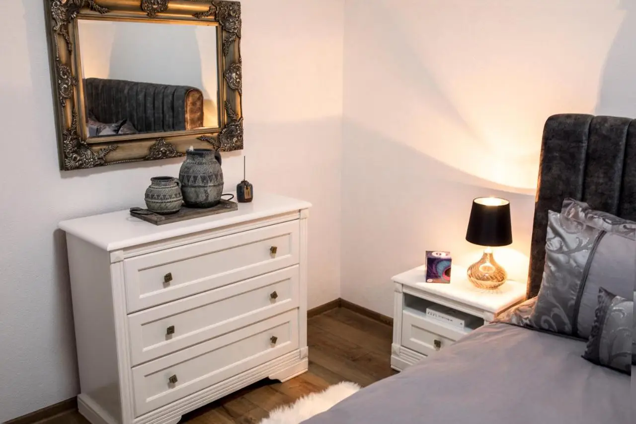 Guesthouse Check In - Apartments & Rooms