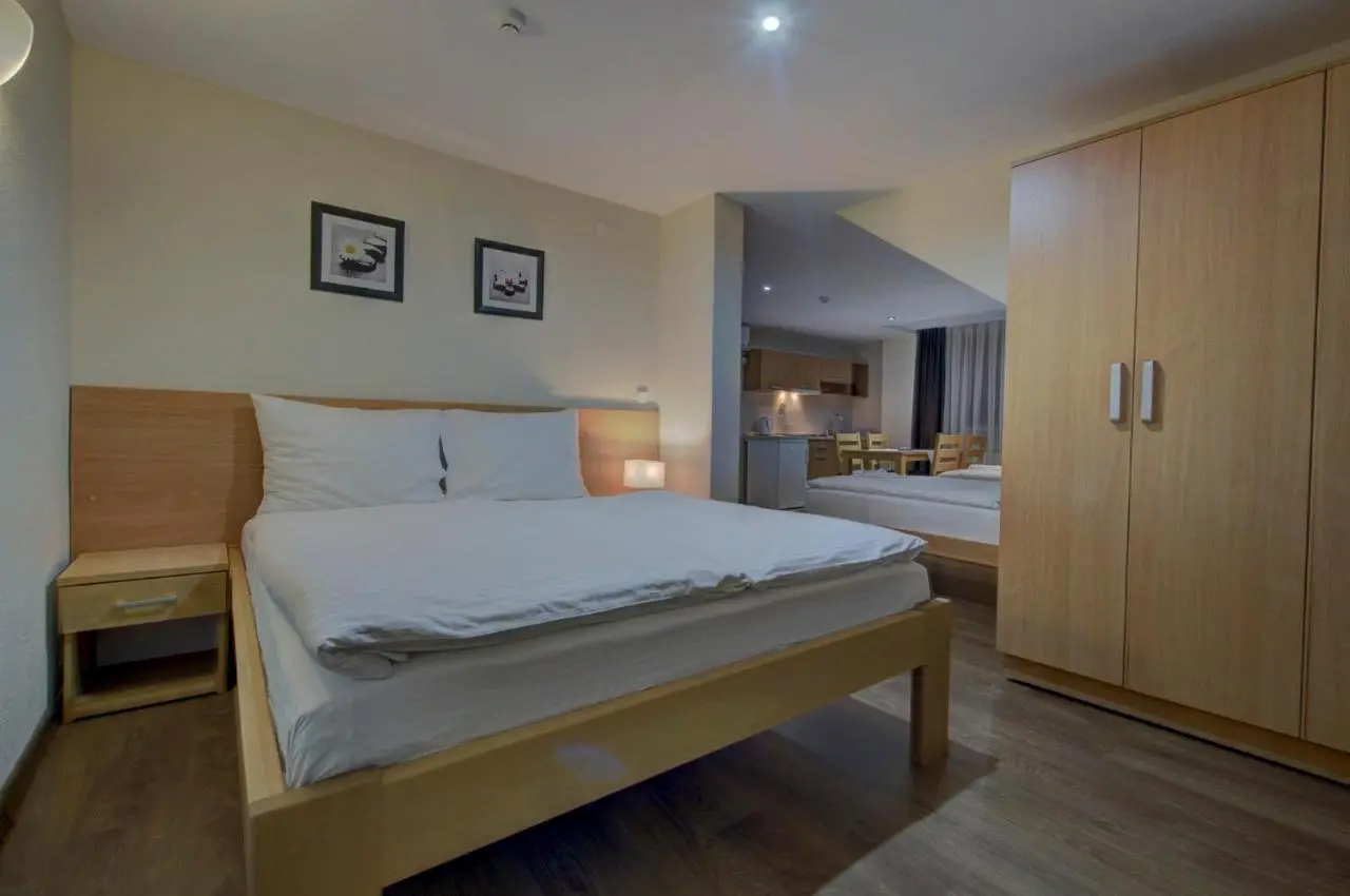 Tihe Noci Motel
